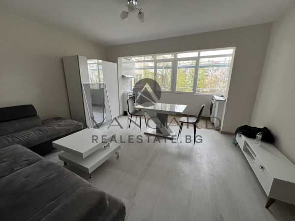 One -bedroom apartment after major repairs in Komatevo