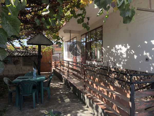 Separate house in the village of Kalekovets!