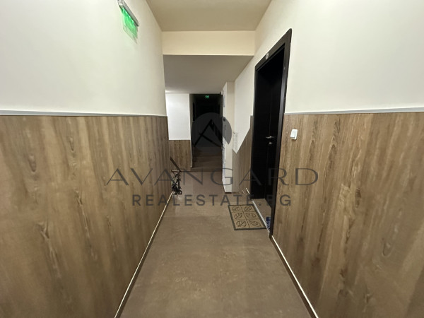 Two -bedroom/communicative place/south!