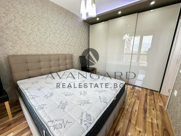 ПРОСТОРЕН ОБЗАВЕДЕН ДВУСТАЕН / НОВА СГРАДА / ЮЖНО ИЗЛОЖЕНИЕ