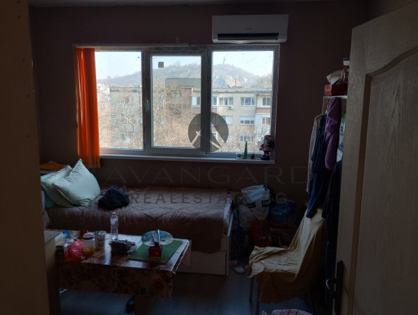 Top location! Two -bedroom apartment tet