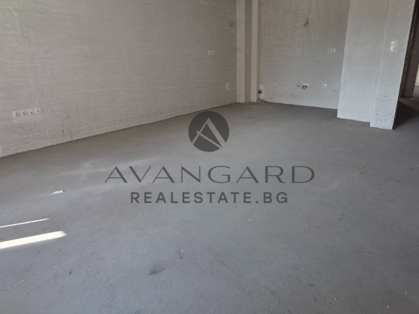 Тристаен Апартамент/Кършияка/ АКТ 16