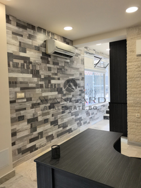 ОФИС / ВОДНАТА ПАЛАТА