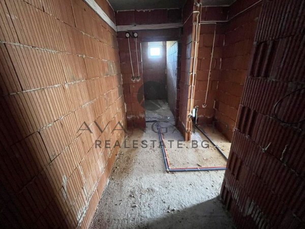 ACT 14! TWO BEDROOM WITH YARD! NEW BUILDING