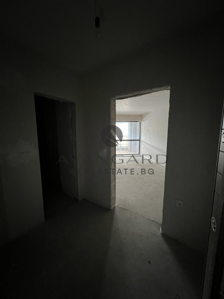 Spacious one -bedroom apartment to Mall Plovdiv