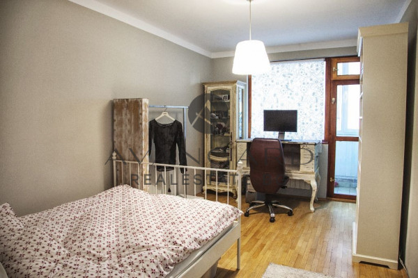 Furnished three-room NOVOTELA