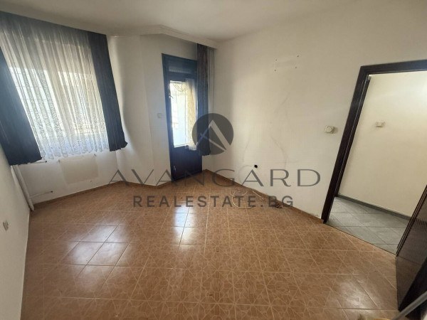 ТОП ЛОКАЦИЯ ! ТРИСТАЕН АПАРТАМЕНТ В МАРАША !!!