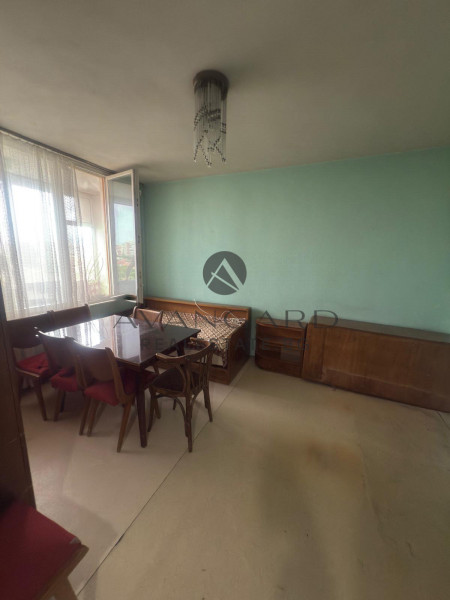 Two -bedroom / real square footage