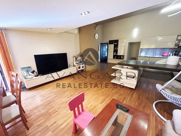 A wide two -bedroom fair