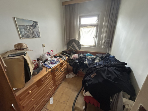 Three-room apartment / Thrace