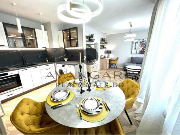 Luxury two -bedroom