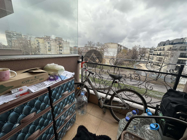 A three -bedroom furnished! Kyuchuk Paris!