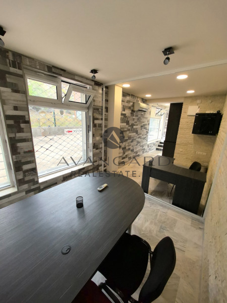 ОФИС / ВОДНАТА ПАЛАТА