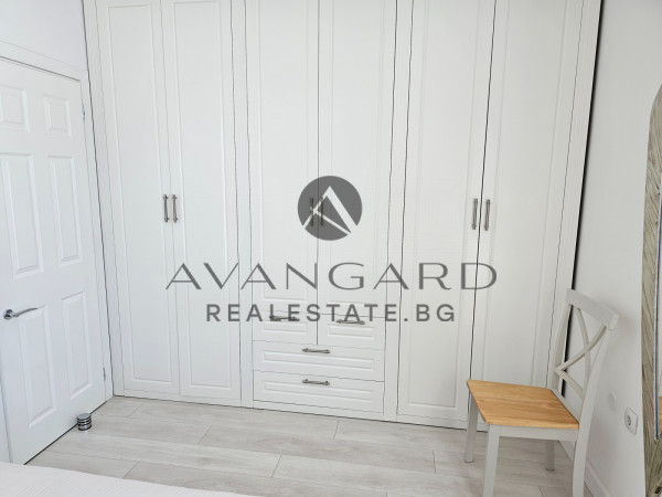 Top location! Center! One bedroom furnished!