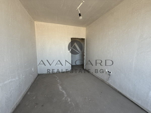 In front of Act16! Two -bedroom apartment! Smirnenski!