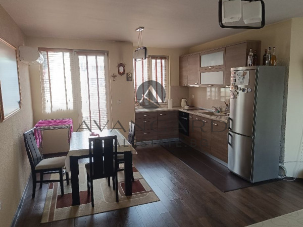 Spacious two -bedroom / cushion