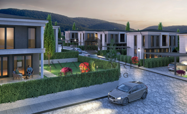 SPACIOUS HOUSE MARKOVO WITH PARKING AND YARD