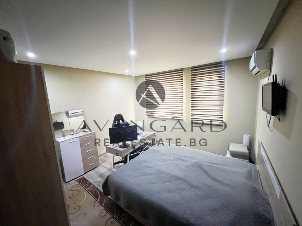 ДВУСТАЕН ОБЗАВЕДЕН КЪРШИЯКА