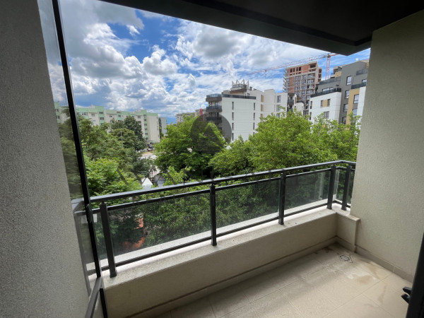 Luxuriously furnished turnkey two -bedroom apartment/ Smirnenski