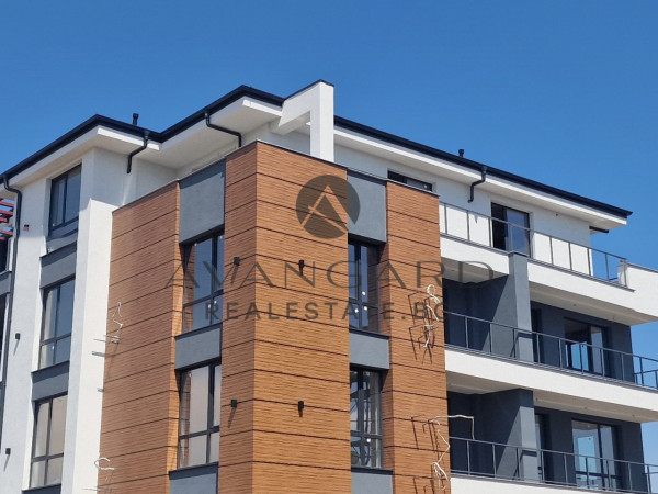 TWO-ROOM APARTMENT WITH PARKING SPACE