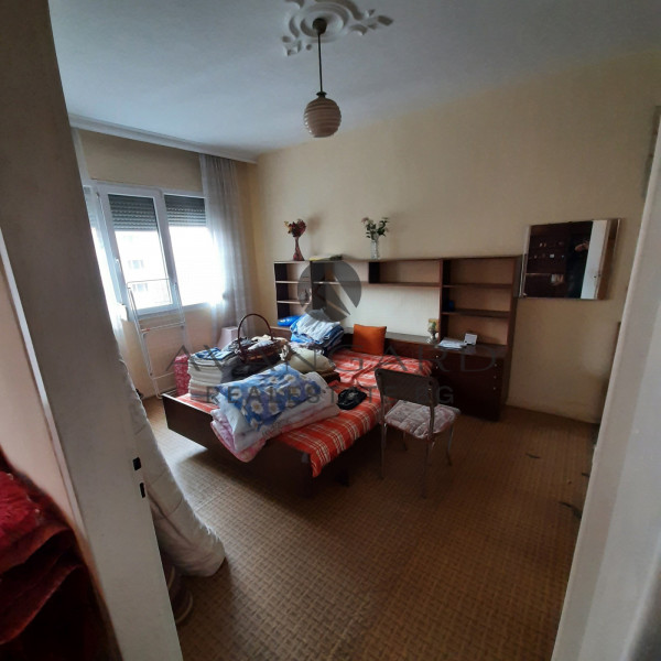 One bedroom with separate kitchen! Sunrise!