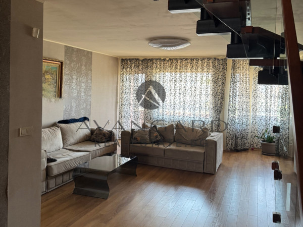 Fully furnished maisonette / east center