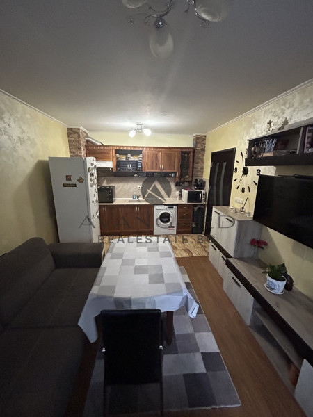Benefit! A furnished one -bedroom new building