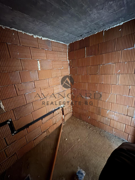 Two bedroom with parking space! Southern