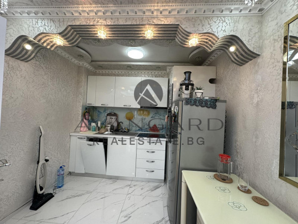 A three -bedroom furnished! Thrace!