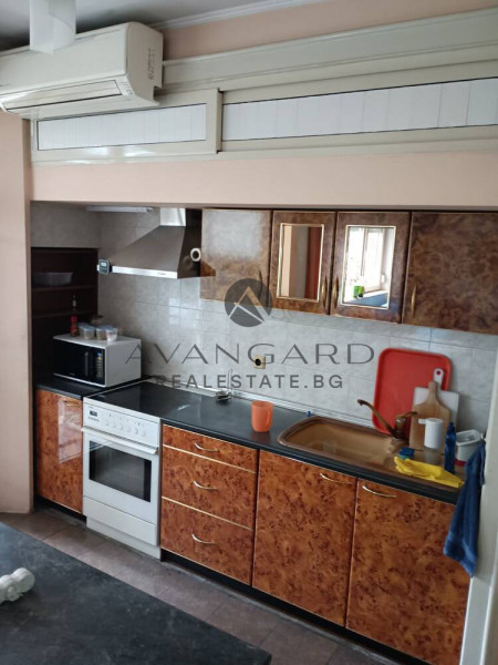 Multiple furnished! Super Center!