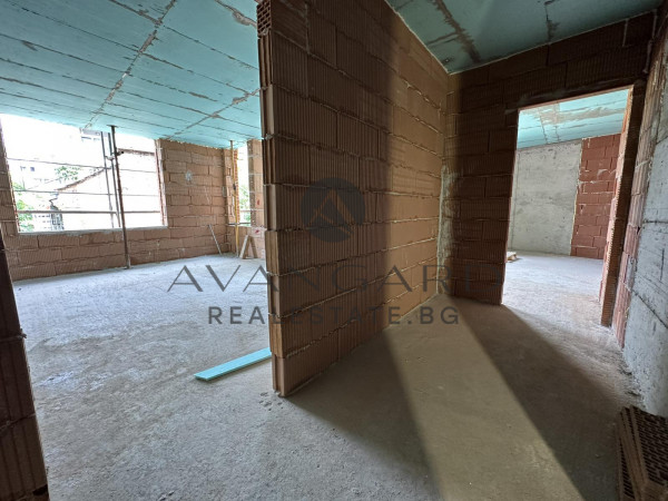 ПРОСТОРЕН ДВУСТАЕН АПАРТАМЕНТ / КЪРШИЯКА