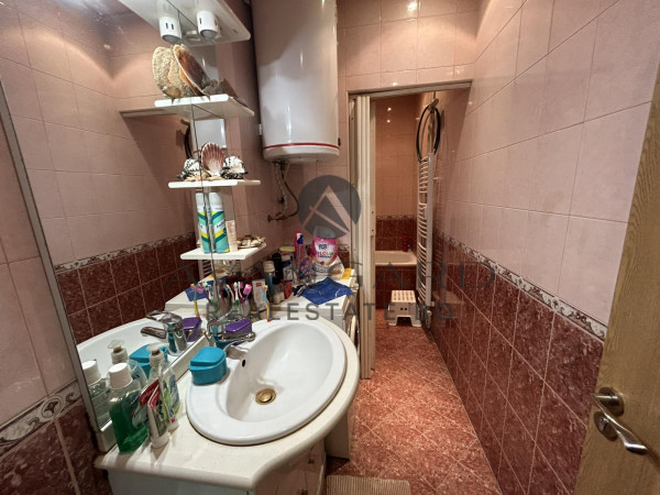 A renovated two -bedroom apartment to Kaufland