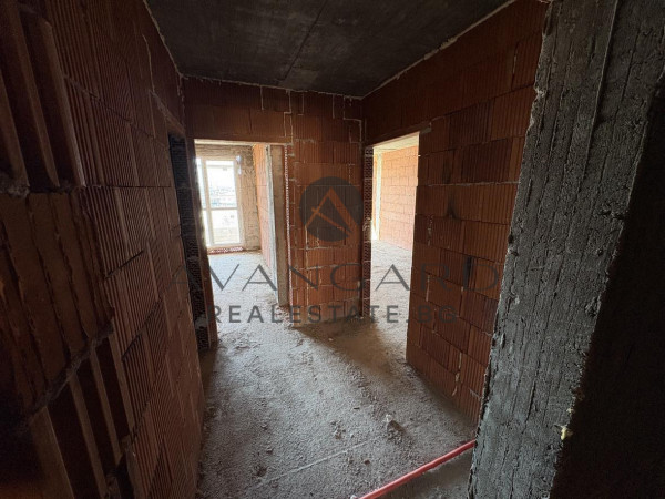 Two bedroom with parking space! Southern