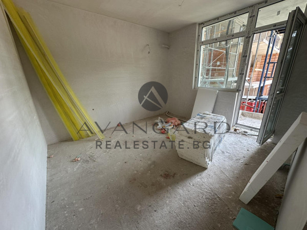 One -bedroom / new modern building