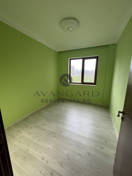 RENOVATED THREE-ROOM THRACIA
