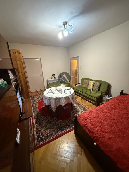 ДВУСТАЕН С РЕАЛНА КВАДРАТУРА ХРИСТО СМИРНЕНСКИ !!!