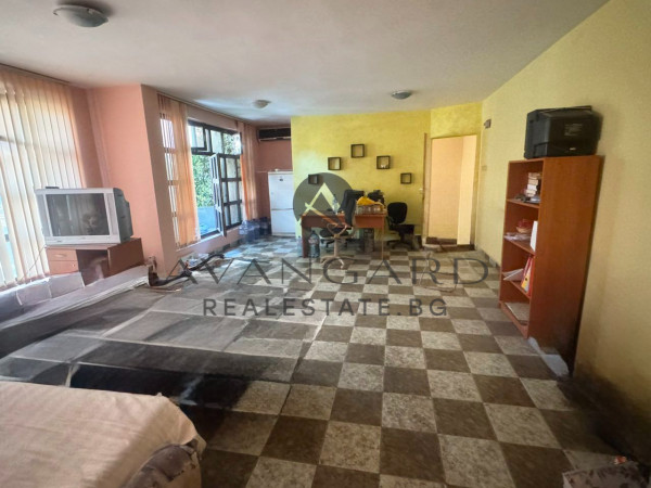 Офис/ Стария Град