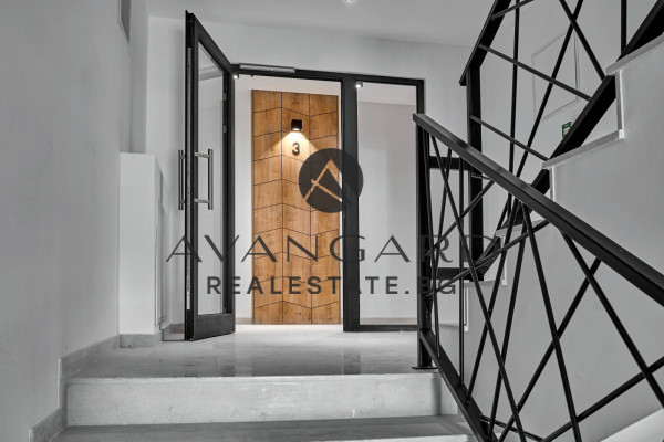 FOUR-ROOM APARTMENT WITH PANORAMIC VIEW in KAMENITSA 1!