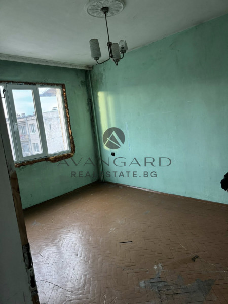 Three-room REAL SQUARE AREA