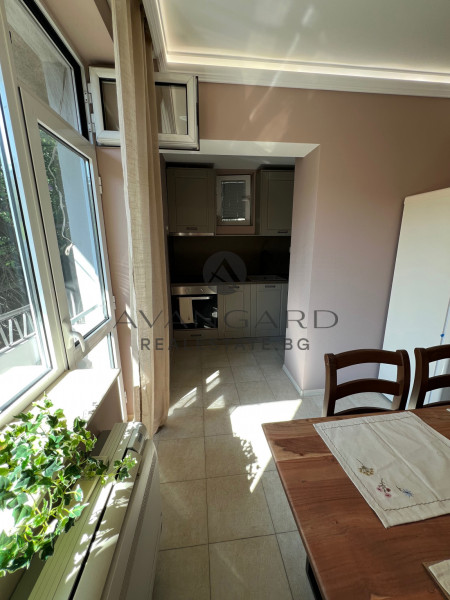 ТРИСТАЕН АПАРТАМЕНТ ДО ГРАДСКАТА ГРАДИНА