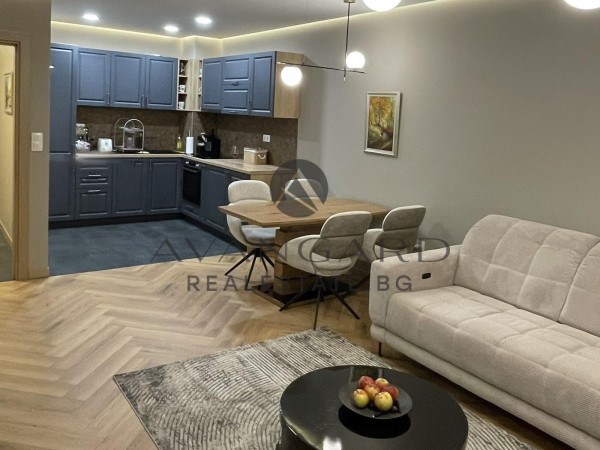 CENTER EAST !!! LUXURY TWO-ROOM APARTMENT!!!