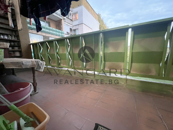 Three-room apartment next to the POLYCLINIC