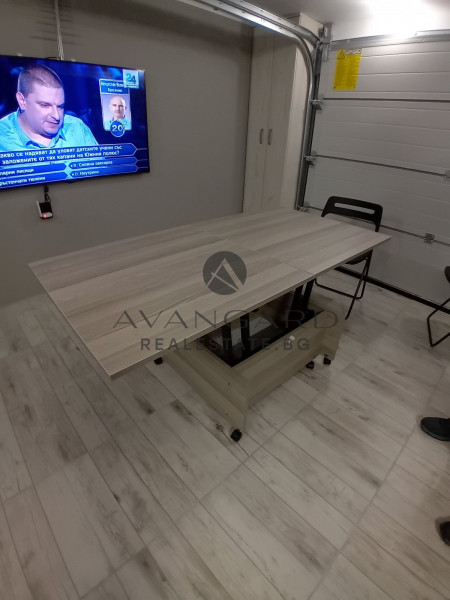 ONE BEDROOM FURNISHED! JUDGE!