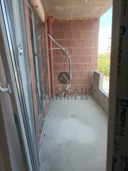One bedroom with parking space in the price! Ostromila!