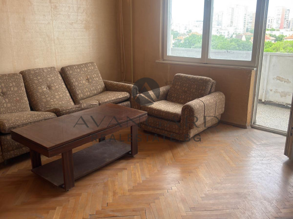 Two -bedroom / real square footage