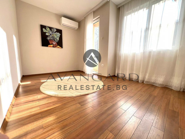 Луксозен четиристаен Бунарджика