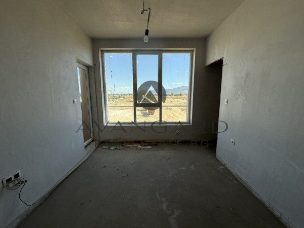 In front of Act16! Two -bedroom apartment! Smirnenski!