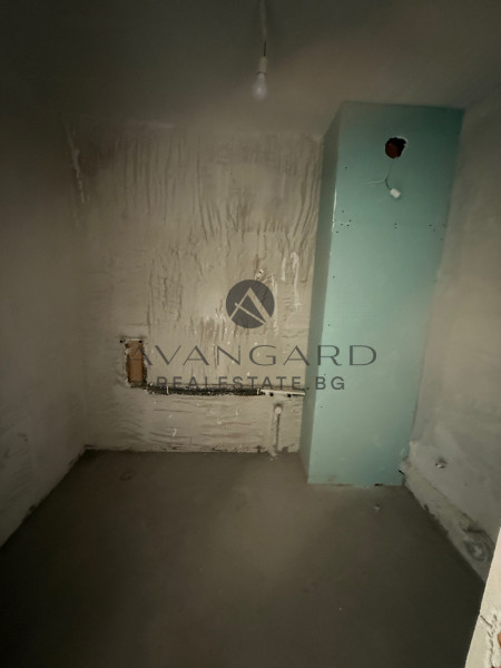 Двустаен апартамент  пред акт 16 !