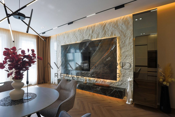 Луксозен двустаен Остромила