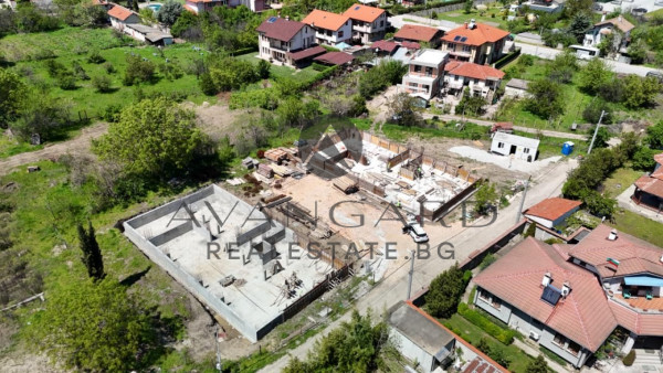 Three-room apartment with a yard